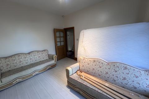 undefined, Hilton Road, Bradford BD7