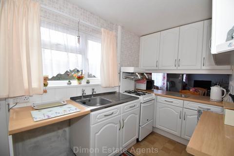 3 bedroom semi-detached house for sale, Seahorse Walk, Gosport
