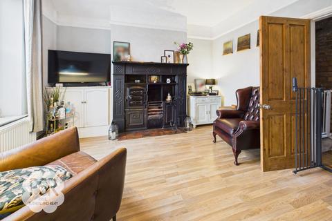 2 bedroom terraced house for sale, Wood Street, New Mills, SK22