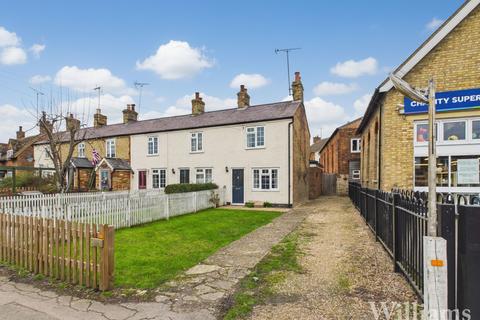 2 bedroom end of terrace house to rent, High Street, Aylesbury HP18