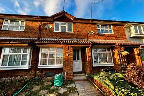 2 bedroom terraced house to rent - Hurricane Way, Reading RG5