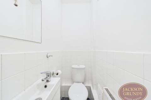 4 bedroom end of terrace house for sale, Ryland Road, Kingsley, NN2 7DL