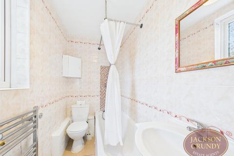 4 bedroom end of terrace house for sale, Ryland Road, Kingsley, NN2 7DL