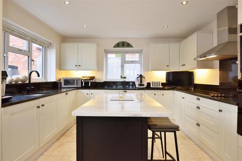undefined, Gardiners Oak, Clehonger, Hereford