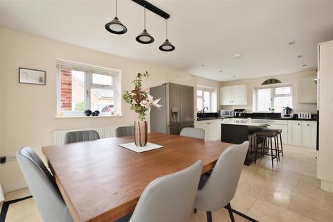 undefined, Gardiners Oak, Clehonger, Hereford