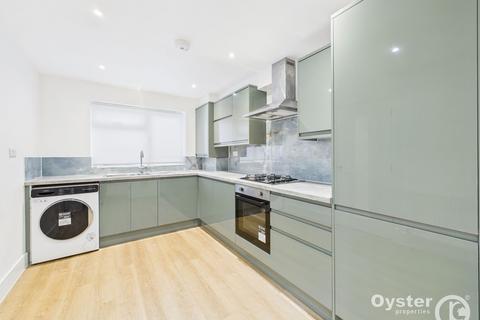 3 bedroom terraced house to rent, Rainsford Close, Stanmore, HA7