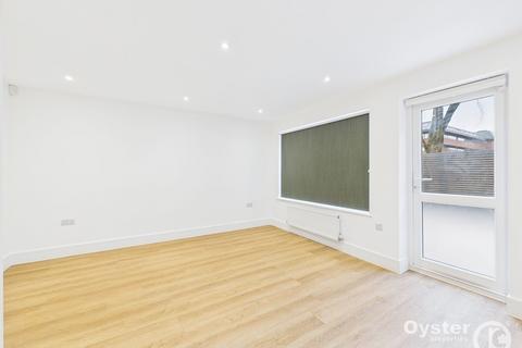 3 bedroom terraced house to rent, Rainsford Close, Stanmore, HA7