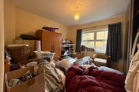 undefined, Morton Close, Uxbridge, UB8