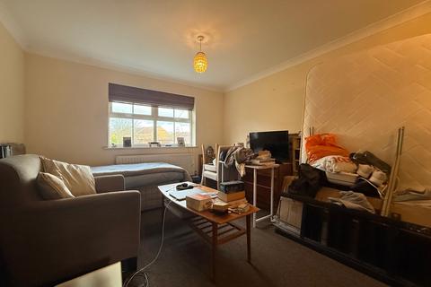 undefined, Morton Close, Uxbridge, UB8