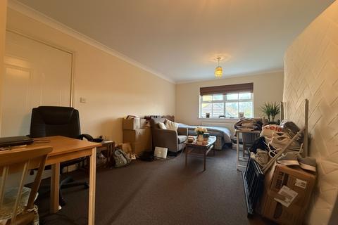undefined, Morton Close, Uxbridge, UB8