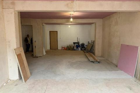 Retail property (high street) to rent, 125A Uxbridge Rd Rickmansworth WD3 7DN