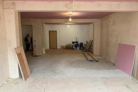 Retail property (high street) to rent, 125A Uxbridge Rd Rickmansworth WD3 7DN