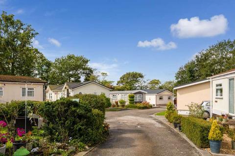Mixed use for sale, Hallgate Ln Poulton Le Fylde FY6 0LB