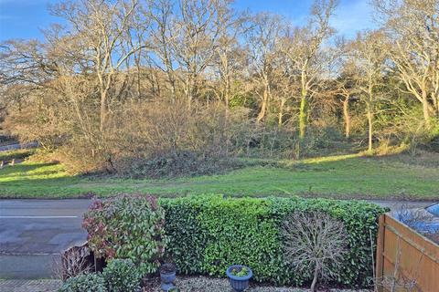 4 bedroom semi-detached house for sale, Brook Avenue, New Milton, Hampshire, BH25