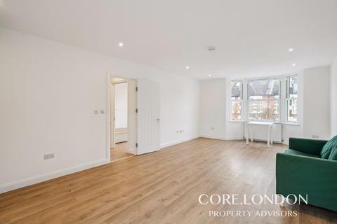 3 bedroom apartment to rent, Bendemeer Road, Barnes, SW15