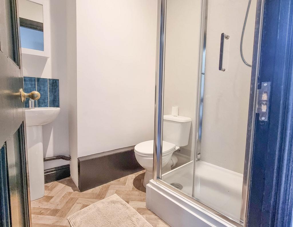 Shower Room 2