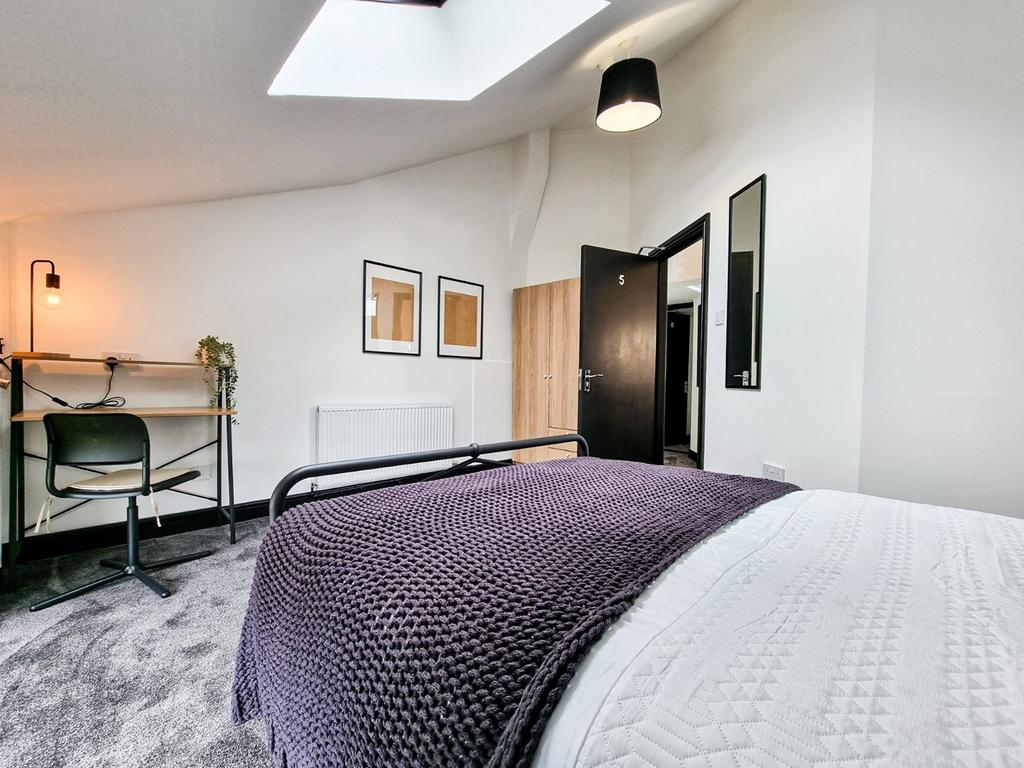Bedroom 5