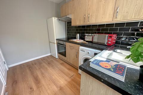 3 bedroom terraced house to rent, Fell Street, L7 2QD,