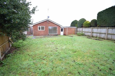 3 bedroom detached bungalow to rent, Lynn Road, Canford Heath, Poole
