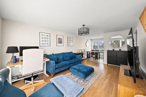2 bedroom flat for sale, Forris Avenue, Hayes