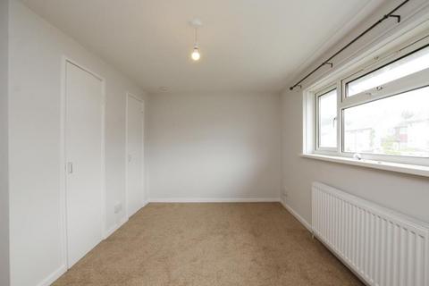 2 bedroom terraced house to rent, Blake Road, Bristol BS7