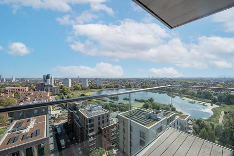 1 bedroom flat for sale, Skyline Apartments, Devan Grove, London, N4