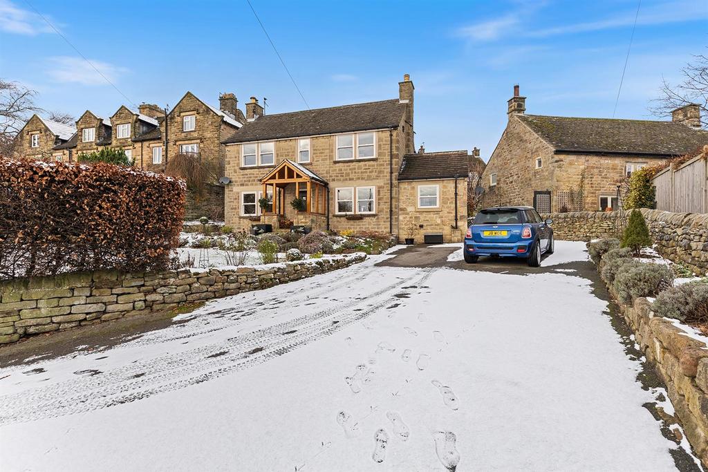Stonehaven., Churchlane, Baslow. 00 297.jpg