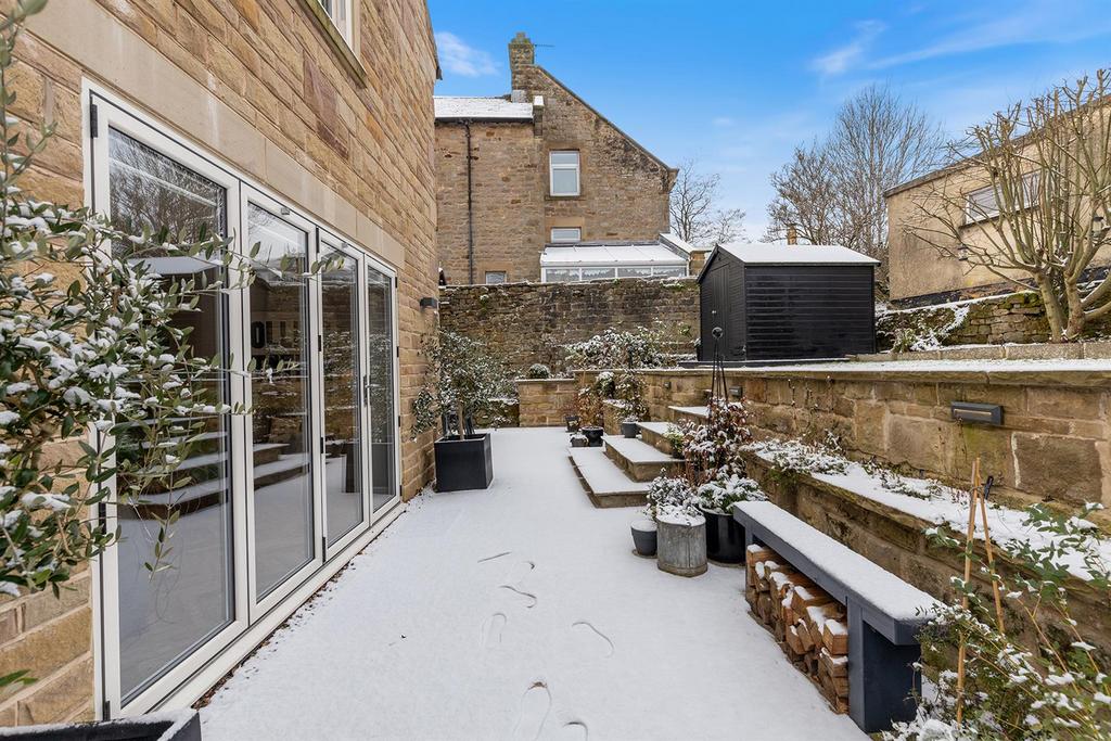 Stonehaven., Churchlane, Baslow. 49 297.jpg