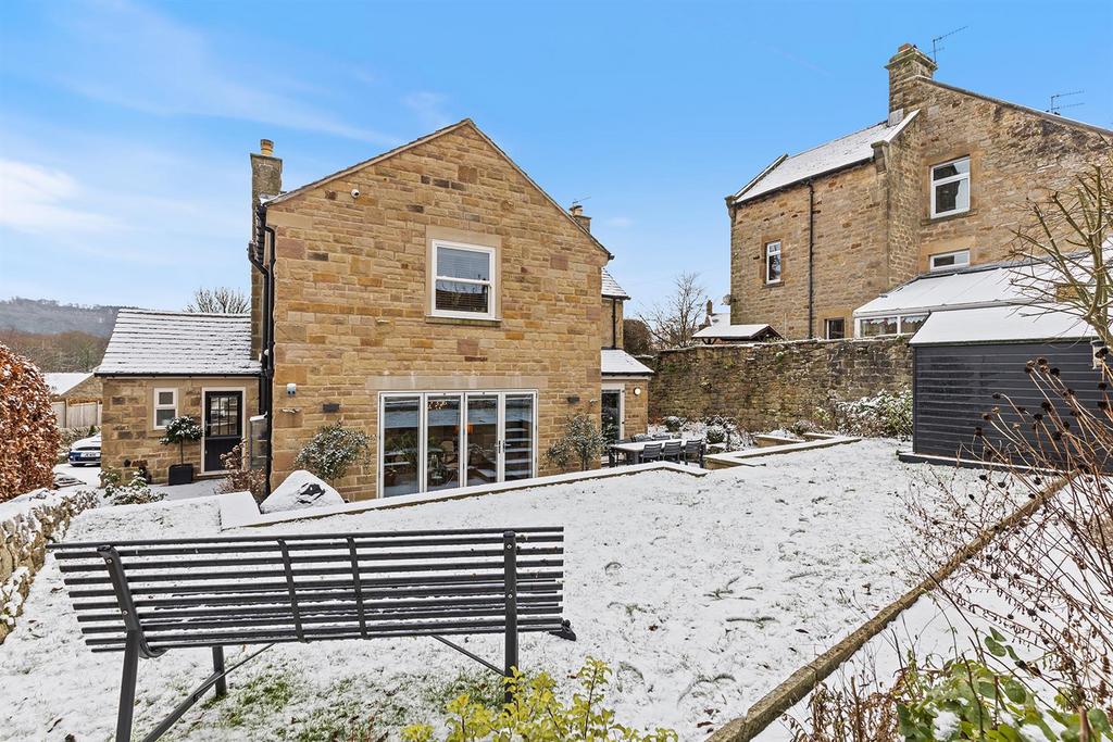 Stonehaven., Churchlane, Baslow. 52 297.jpg