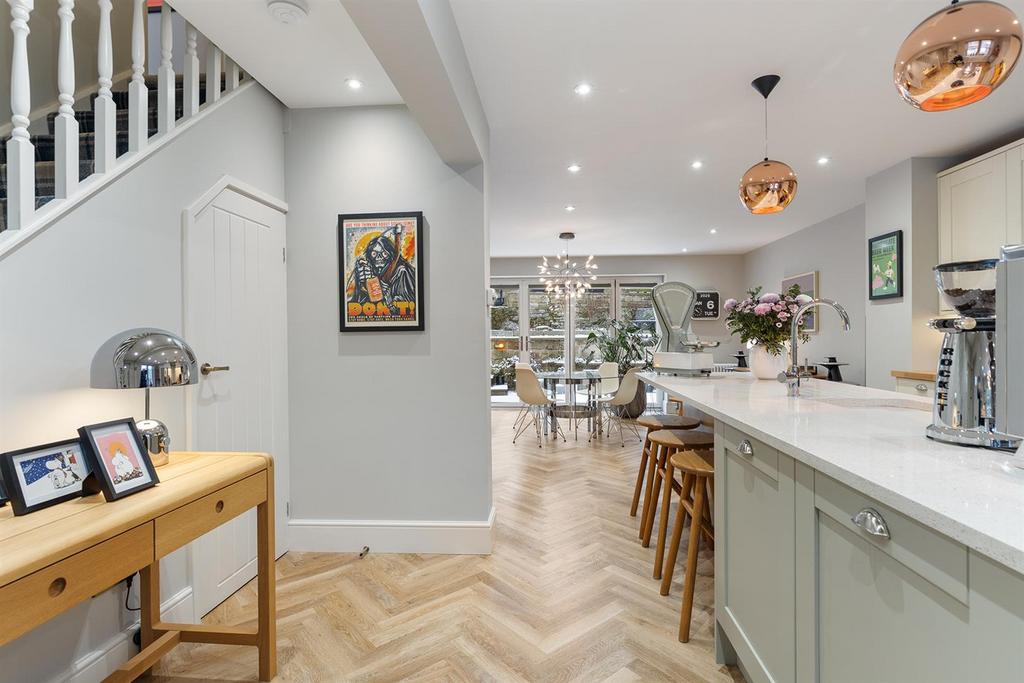 Stonehaven., Churchlane, Baslow. 13 297.jpg
