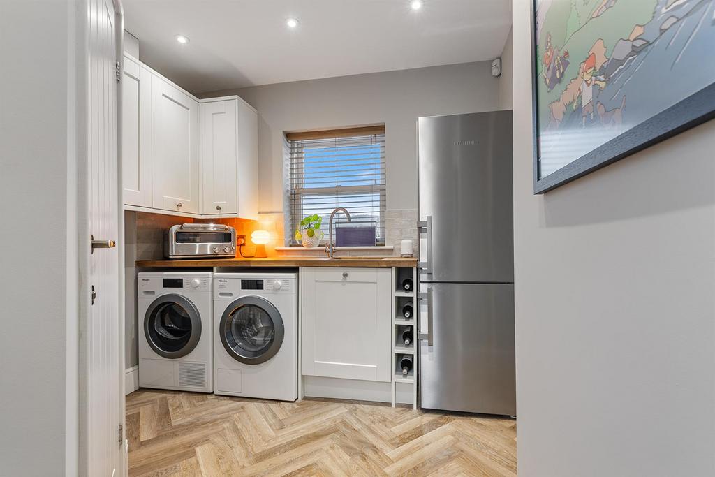 Stonehaven., Churchlane, Baslow. 11 297.jpg