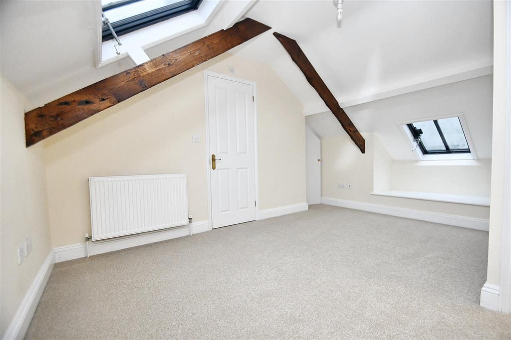Principal bedroom