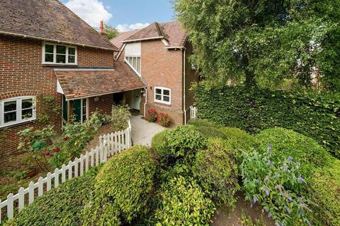 4 bedroom detached house for sale, Wye, Ashford TN25 5AG