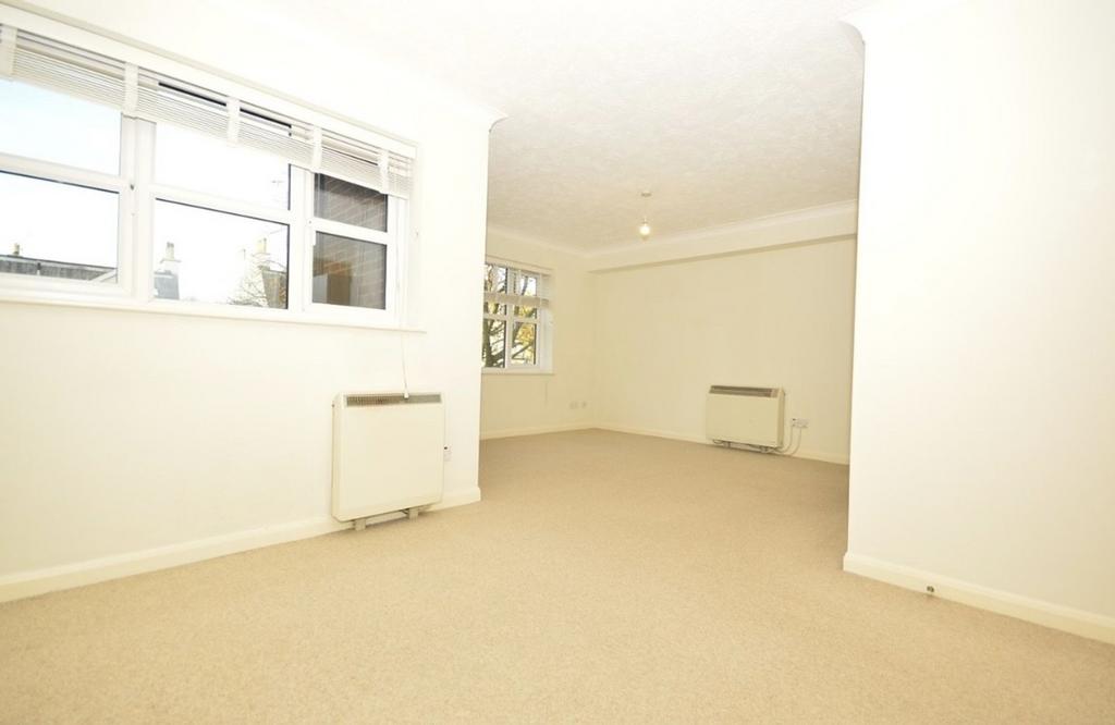 Living Room/ Bedroom