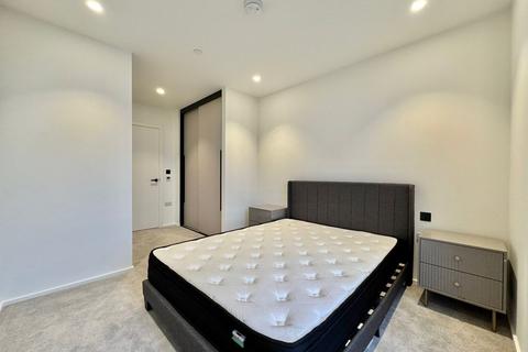 2 bedroom flat to rent, 5 Hemlock Street, Heron Wharf E14