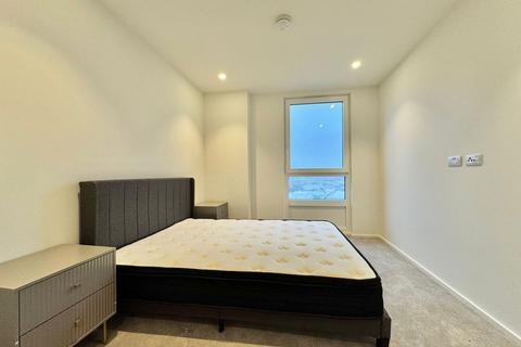 2 bedroom flat to rent, 5 Hemlock Street, Heron Wharf E14
