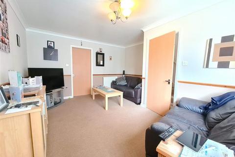 3 bedroom semi-detached house for sale, Minchin Close, York