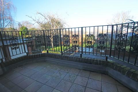 2 bedroom flat for sale, St Johns Road, Eastbourne, BN20 7NB