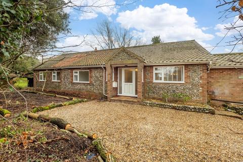undefined, The Street, Holt NR25