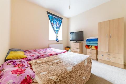 2 bedroom flat to rent, Brighton Grove, Newcastle Upon Tyne