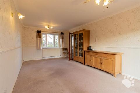 3 bedroom terraced house for sale, Feering Row, Basildon SS14