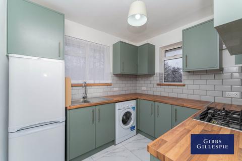 2 bedroom flat to rent, Cavendish Avenue, London, W13