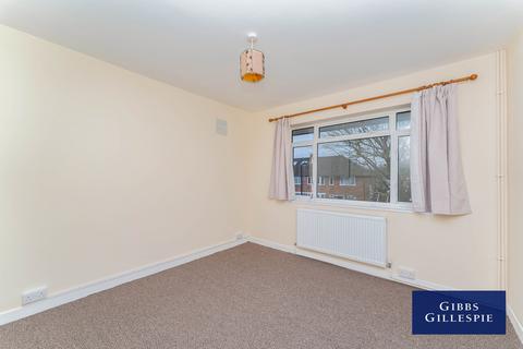 2 bedroom flat to rent, Cavendish Avenue, London, W13