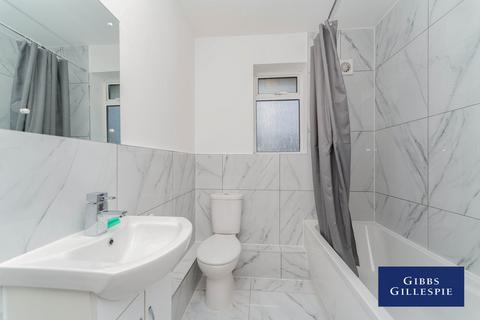 2 bedroom flat to rent, Cavendish Avenue, London, W13