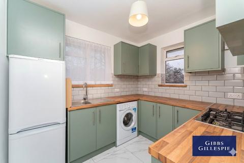 2 bedroom flat to rent, Cavendish Avenue, London, W13