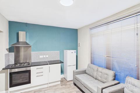 4 bedroom house of multiple occupation to rent, Lichfield Road, Middlesbrough TS5