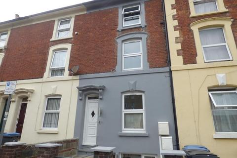 1 bedroom flat to rent, Maison Dieu Place, Dover, Kent, CT16