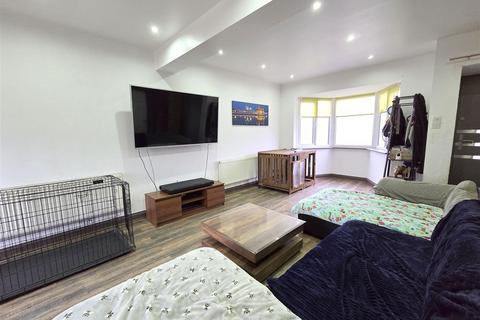 3 bedroom semi-detached house for sale, Layamon Walk, Stourport-On-Severn