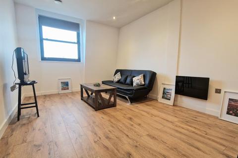 2 bedroom flat to rent, Queensbridge Drive, Ramsgate, CT11