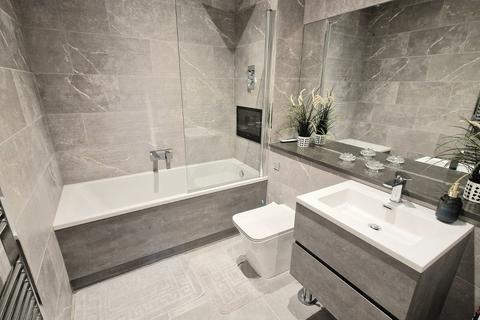 2 bedroom flat to rent, Queensbridge Drive, Ramsgate, CT11